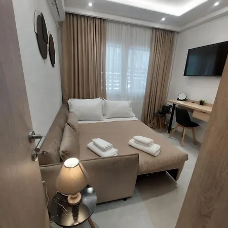 Malama's نيوس مارماراس